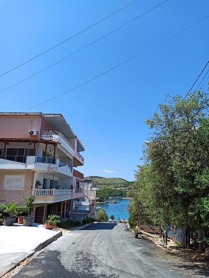 Luxury Seaside House With 2 Bathrooms Ксамил Екстериор снимка